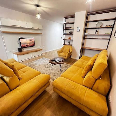 Tirana Main Square Apartment Ngoại thất bức ảnh