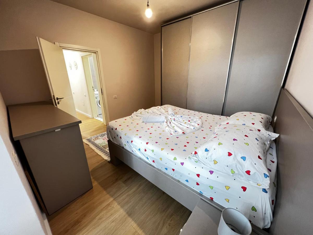 Tirana Main Square Apartment Ngoại thất bức ảnh