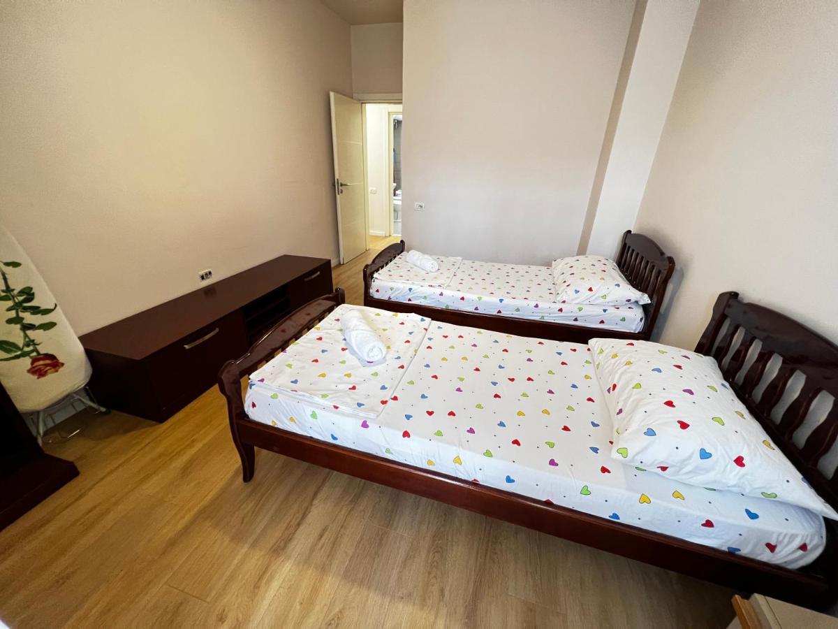 Tirana Main Square Apartment Ngoại thất bức ảnh
