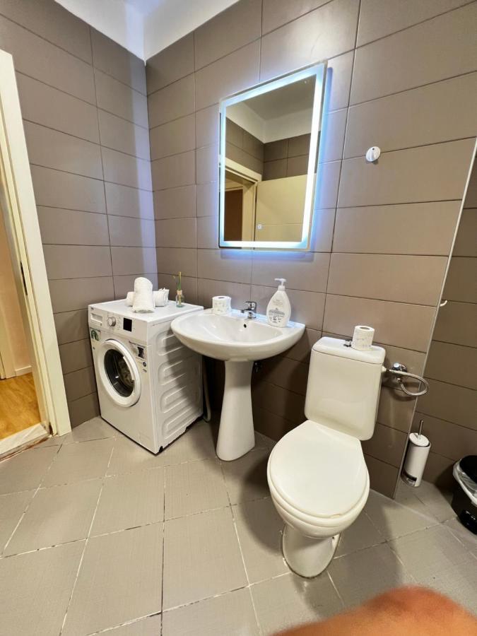 Tirana Main Square Apartment Ngoại thất bức ảnh